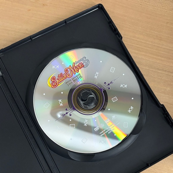 Sailor Moon SuperS Movie Box with Character Artwork - Picture 3 of 5